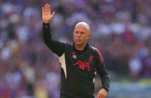 Premier League 2025-26: O slot está procurando o equilíbrio do Liverpool para a defesa depois de perder um escudo da comunidade Premier League 2025-26: O slot está procurando o equilíbrio do Liverpool para a defesa depois de perder um escudo da comunidade