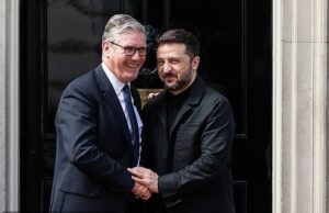 Presidente da Ucrânia, Volodymyr Zelensky, para se juntar a Keir Starmer em Downing Street em uma reunião surpresa nesta manhã antes da cúpula de Trump-Putin amanhã Sir Keir Starmer será unido pelo presidente ucraniano Volodymyr Zelensky, na Downing Street, na quinta -feira de manhã. O casal é publicado durante sua última reunião no 10º lugar em junho