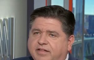 Pritzker: Trump tenta trapacear, “roubar assentos” nas horas intermediárias Pritzker: Trump tenta trapacear, "roubar assentos" nas horas intermediárias