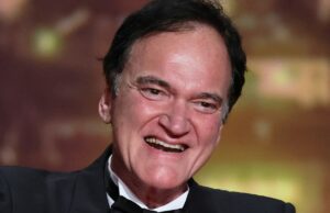 Nova peça de Quentin Tarantino intitulada ‘The Popinjay Cavalier’ marca estreia no West End em 2027 Quentin Tarantino descartou 'The Movie Critic' porque 'era muito parecido com' 'Eleven em um tempo em Hollywood' e 'quem quer assistir a um filme sobre um crítico de cinema?'