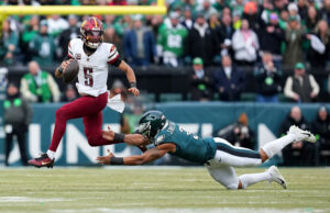 RB Comandantes dão a Jayden Daniels Light Light Over Car Chargers RB Comandantes dão a Jayden Daniels Light Light Over Car Chargers