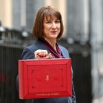 O Tesouro está considerando uma operação fiscal de £ 2 bilhões em pequenas empresas, enquanto Rachel Reeves (foto no orçamento do ano passado) luta para equilibrar os livros no orçamento do outono