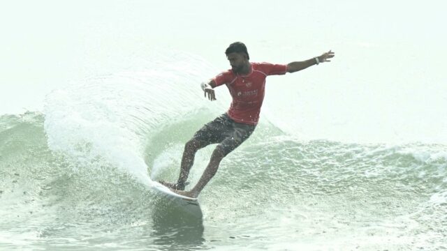 Ramesh e Kishor entram nas semifinais do campeonato asiático de surf pela primeira vez

