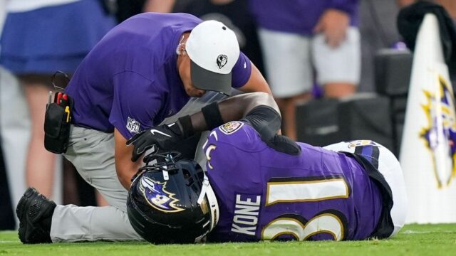 Ravens novato CB sofre lesões horríveis no joelho

