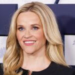 Reese Witherspoon se abriu no Instagram sobre como foi ser mãe que trabalha em Hollywood.
