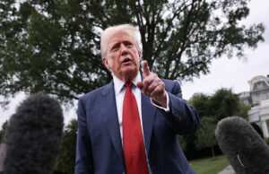 Recursos de Trump Rolhas financiadas no meio, tarifa de baixa renda Recursos de Trump Rolhas financiadas no meio, tarifa de baixa renda