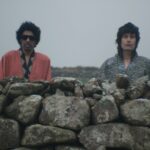 Revisão de 'Ebony and Ivory': você achou que a música era lixo? Espere, você verá como duas lendas da música pop permitem