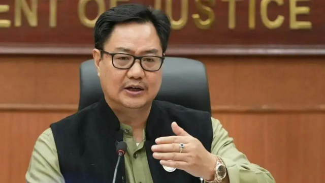Rijiju Satisfação com a história do Sabqha de que o Congresso chamará de "Black Day"

