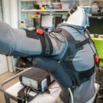 O novo algoritmo de controle personaliza um dispositivo robótico macio e vestível para derrame, pacientes com ALS