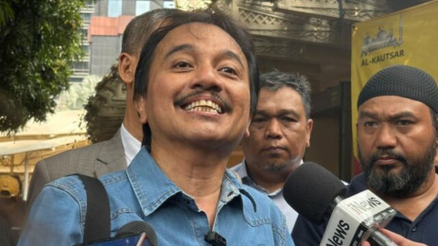 Roy Sureyo enlouqueceu! Jokowi Challenge Peço desculpas abertas ou prontas para fazer ações legais

