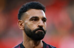 Salah critica a honra da UEFA por Pelé Palestina, pede detalhes de sua morte Salah critica a honra da UEFA por Pelé Palestina, pede detalhes de sua morte