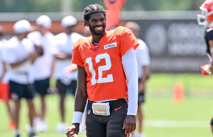 Sanders Seddeur envia uma mensagem clara na frente da estréia do mutuário Sanders Seddeur envia uma mensagem clara na frente da estréia do mutuário