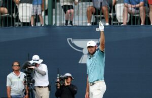 Scottie Scheffler ganha outros US $ 3,6 milhões com um ‘melhor tiro de todos’ Scottie Scheffler produziu um chip que alguns chamaram de 'a maior foto de todos os tempos'