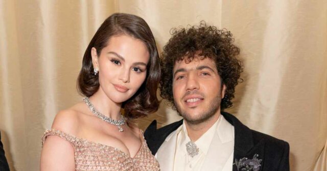 Selena Gomez Compartilhe Sweet PDA Photo beijando noivo Benny Blanco

