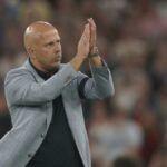 Slot elogiou os fãs de Anfield por Jota Tribute enquanto abriu o Liverpool contra o Bournemut, Premiere League