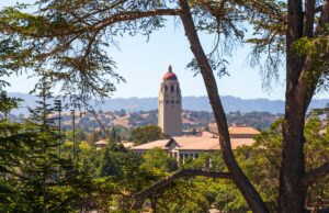 Stanford fica com admissões legadas GettyImages 1172033932