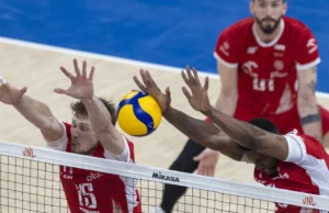 Tantos jogadores poloneses de vôlei ganharam para vencer a Liga das Nações. Sem loucura Tantos jogadores poloneses de vôlei ganharam para vencer a Liga das Nações. Sem loucura
