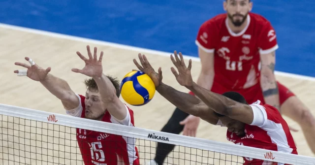 Tantos jogadores poloneses de vôlei ganharam para vencer a Liga das Nações. Sem loucura

