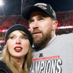Taylor Swift e Travis Kelce estão envolvidos
