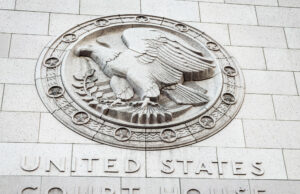 Temos que proteger as direções americanas da Opin de Interferência Oriental Temos que proteger as direções americanas da Opin de Interferência Oriental