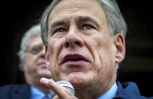 Texas tentando sair ultrajantes meios para suprimir seus indivíduos O Capitólio do Estado é visto em Austin, Texas, terça -feira, 1 de junho de 2021. O Legislativo do Texas encerrou sua sessão regular na segunda -feira, mas deve retornar para uma sessão especial depois que os democratas do Texas bloquearam uma das novas leis de votação mais restritivas do país com uma paralisação. (AP Photo/Eric Gay)