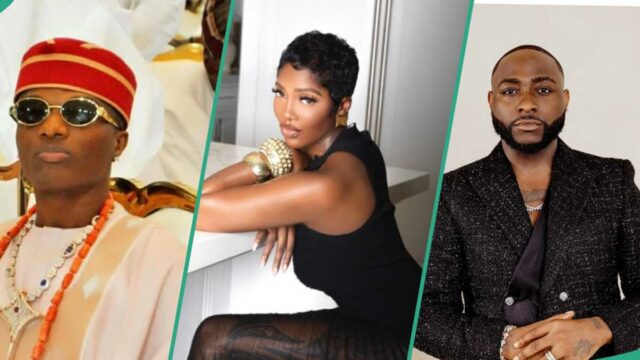 Tiwa Savage chama seus colegas de trabalho em todo o programa atual de Londres: "Depois de Wizzy Wear Slice U" 

