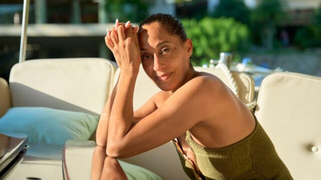 Tracee Ellis Ross, concentrando sua felicidade e as alegrias de se destacar em 'viagens solo' e sua 'lista de sonhos' de destinos para a segunda temporada

