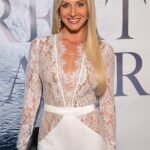 A vencedora de Miss Austin dos EUA de 1998 disse que tudo o que ela podia fazer era gritar quando os homens saíram com sua bolsa durante o ataque