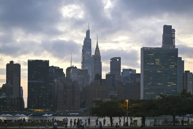 Três mortos no cluster de Nova York "

