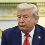 O candidato presidencial republicano, ex -presidente Donald Trump, é introduzido durante a última noite da Convenção Nacional Republicana na quinta -feira, 18 de julho de 2024, em Milwaukee. (AP Photo/J. Scott Applewhite)