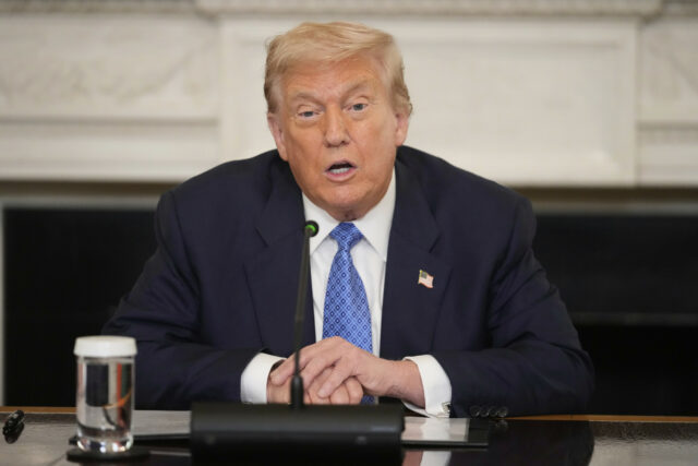 Trump diz que haverá baterias 'territoriais' entre a Rússia, Ucrânia


