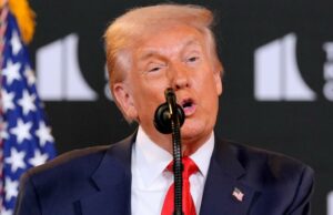 Trump escolhe Sylvester Stallone, Kiss for Kennedy Center Honors, planeja organizar a cerimônia Trump escolhe Sylvester Stallone, Kiss for Kennedy Center Honors, planeja organizar a cerimônia