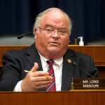 Trump remove Billy enquanto o comissário do IRS menos de 2 meses após sua confirmação