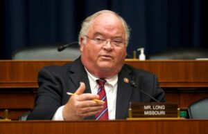 Trump remove Billy enquanto o comissário do IRS menos de 2 meses após sua confirmação Trump remove Billy enquanto o comissário do IRS menos de 2 meses após sua confirmação