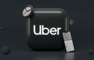 Uber considera pagamentos de seguro por atrasos, corridas canceladas, voos perdidos, outros Ícone Uber 3D com relógio e iPhone