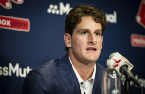 Um antigo que a montagem cai de 1 palavra nas mídias sociais depois de assinar o contrato Red Sox Um antigo que a montagem cai de 1 palavra nas mídias sociais depois de assinar o contrato Red Sox