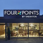 O Hotel Sheraton de quatro estrelas, que está sendo usado atualmente para abrigar os requerentes de asilo