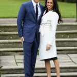 O príncipe Harry e Meghan Markle anunciam seu noivado em novembro de 2017. Pouco mais de um ano antes, Meghan planejou meticulosamente como 'sair' Harry como seu namorado