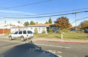 Vendas de San Jose: casas unifamiliares são vendidas por US $ 1,3 milhão 2319 Avenue Cars - Google Street View