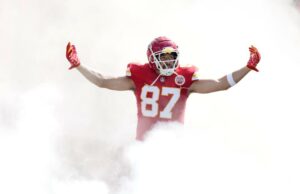 Vendas de jaqueta de Travis Kelce Ver enormes picos em conformidade com as notícias de envolvimento de Taylor Swift Vendas de jaqueta de Travis Kelce Ver enormes picos em conformidade com as notícias de envolvimento de Taylor Swift