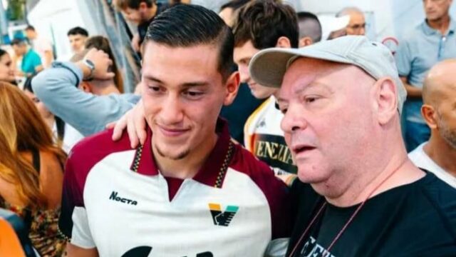 Venezia é derrotada por 3 clubes A Clubs devido a Jay Idzes

