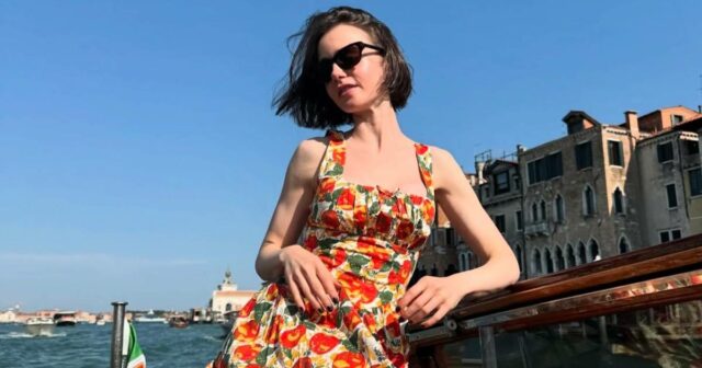 O diretor de Emily em Paris quebrou os segredos técnicos dos desafios das filmagens