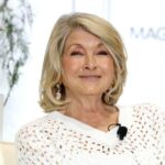 Vestido de manga longa do canal de Martha Stewart com essas seleções que prendem a aparência