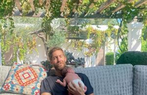 Vick Hope dá nascimento: o apresentador de rádio e Calvin Harris compartilham a primeira foto de seu garoto nascido em uma piscina de nascimento em casa e revela nomes – junto com uma imagem gráfica da marca Vick Hope e seu marido Calvin Harris receberam seu primeiro filho juntos, um filho chamado Micah