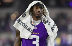 Vikings WR Addison suspendeu os 3 primeiros jogos Vikings WR Addison suspendeu os 3 primeiros jogos