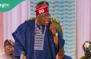 “Você está proibido por um tocando político”: Tinubu sai alertando para escravos civis, o sistema emerge "Você está proibido por um tocando político": Tinubu sai alertando para escravos civis, o sistema emerge