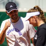 WTA Lifts proíbe Vukov, treinador de Elena Ribakina, por violação do Código de Comportamento