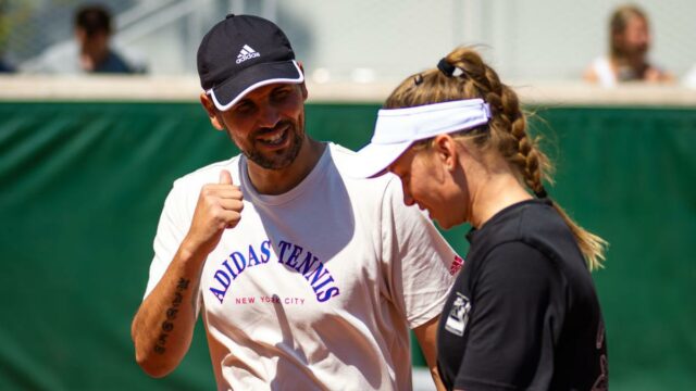 WTA Lifts proíbe Vukov, treinador de Elena Ribakina, por violação do Código de Comportamento

