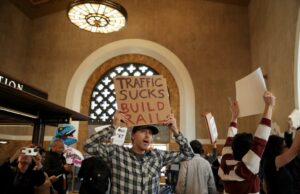 Weber: Morte por 1.000 cidades e cidades rurais e condados de trilho de alta velocidade para um rastreamento desacelerado Weber: Morte por 1.000 cidades e cidades rurais e condados de trilho de alta velocidade para um rastreamento desacelerado