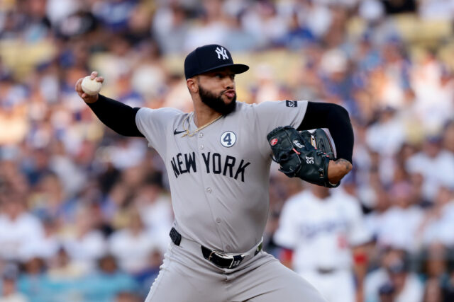 Yankees pressionou para cortar links com US $ 8,6 milhões de luta

